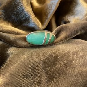 Unique and gorgeous Silpada ring! Size7 Sterling Silver